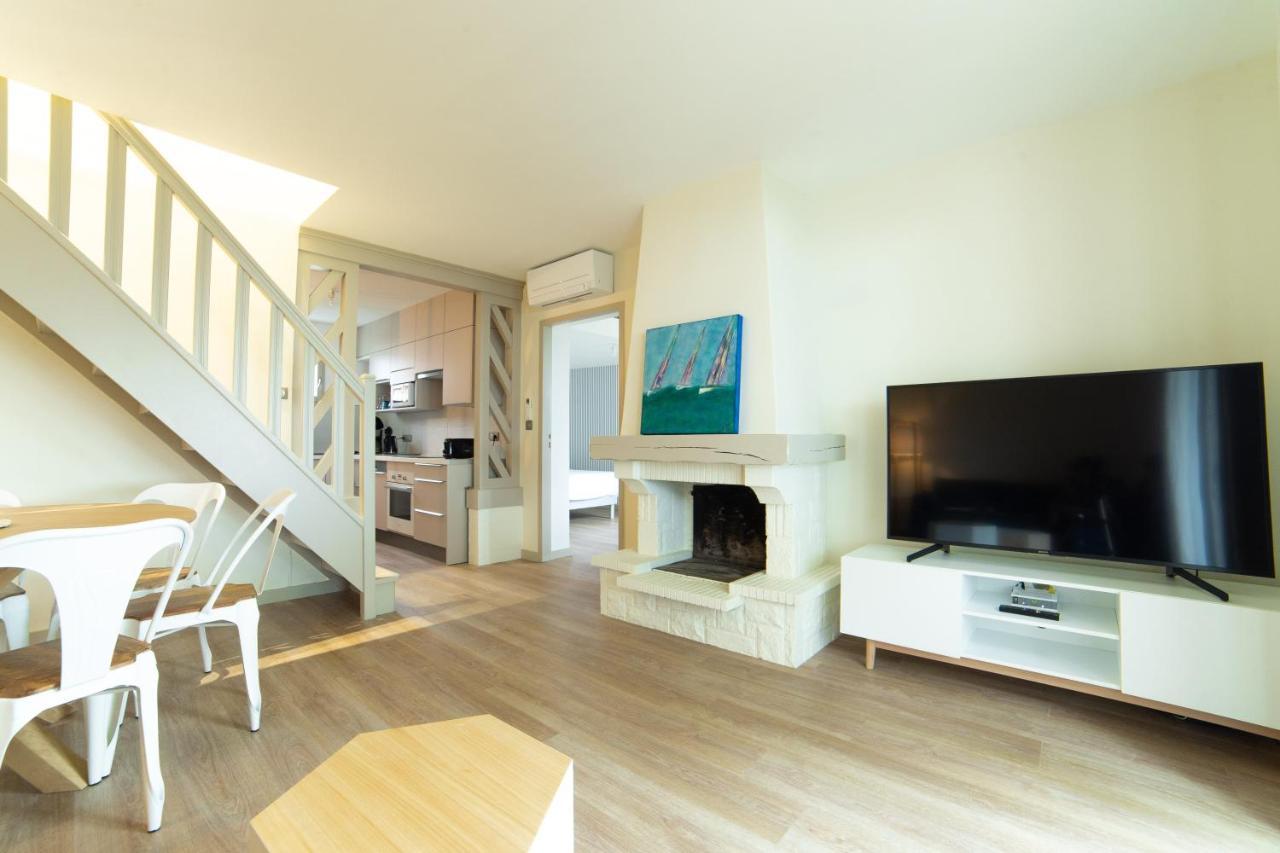 Cottage "Le Nautic" Face Au Lac De La Foret D'Orient - Les Cottages Du Belvedere Mesnil Saint Pere Bagian luar foto